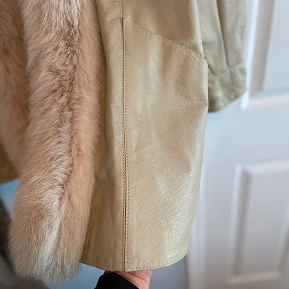 Genuine Ivory Leather & Fox Fur Jacket - Picture 5 of 15